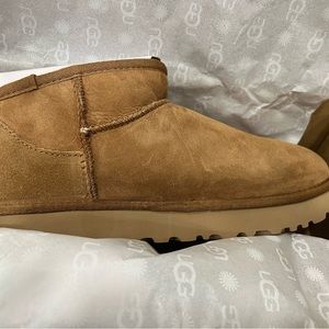 Authentic Uggs ultra mini. Size 8.